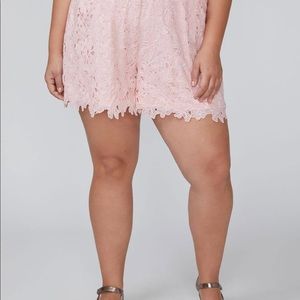EUC Lane Bryant Peach Lace Overlay Shorts Size 26-28